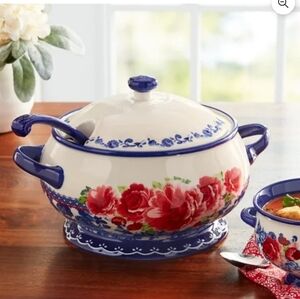 Pioneer Woman Frontier Rose Soup Tureen